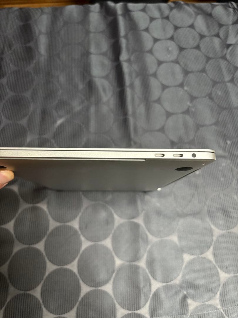 MacBook本体 MacBook Pro 13 2020 i7 16GB 512GB