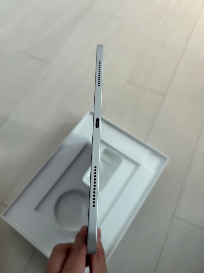 Apple iPad pro 11インチ シルバー 本体　256GB