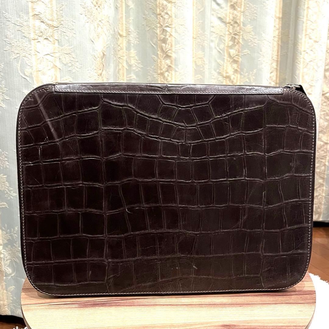 ✨希少✨新品✨SICONS シコンズ タブレットケース クロコ型押し カーキ色