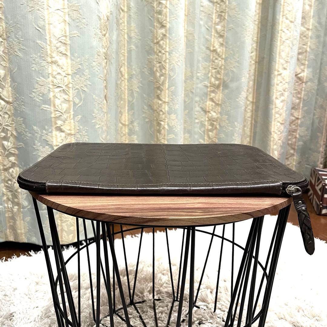 ✨希少✨新品✨SICONS シコンズ タブレットケース クロコ型押し カーキ色