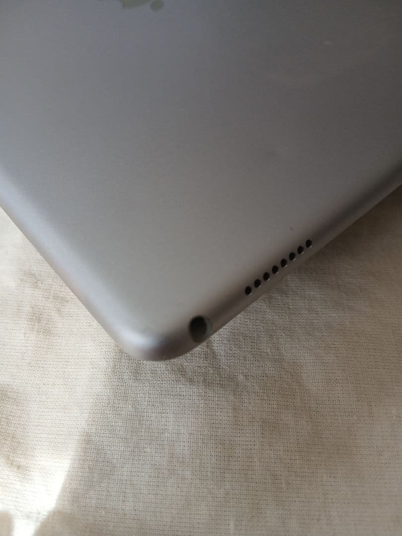 美品 iPad pro10.5 バッテリー85%