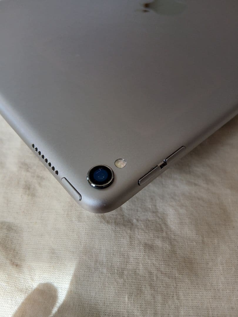 美品 iPad pro10.5 バッテリー85%