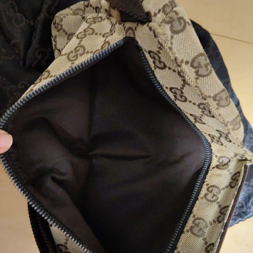 グッチ　ロゴ型押し　GGキャンバス 　ウエストポーチ