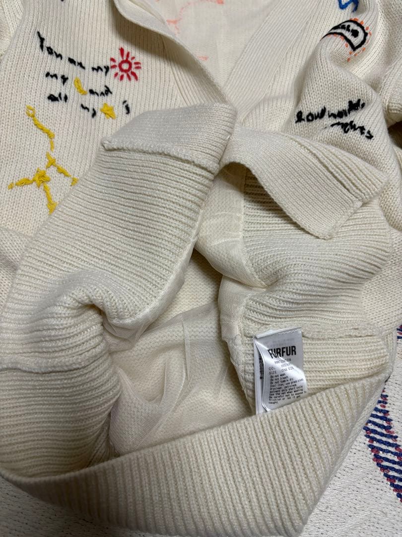 FURFUR メッセージ刺繍カーディガン IVY