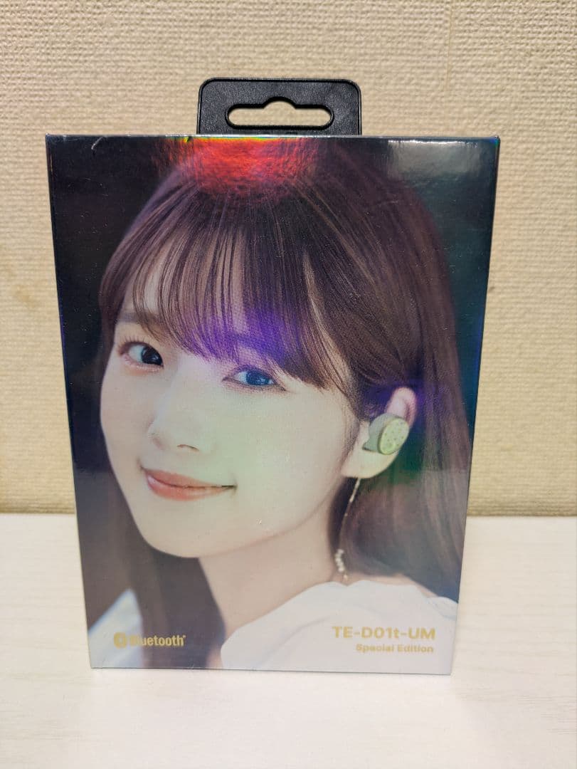 【新品未開封】 内田真礼 × AVIOTコラボレーションモデル　ブロマイド付き