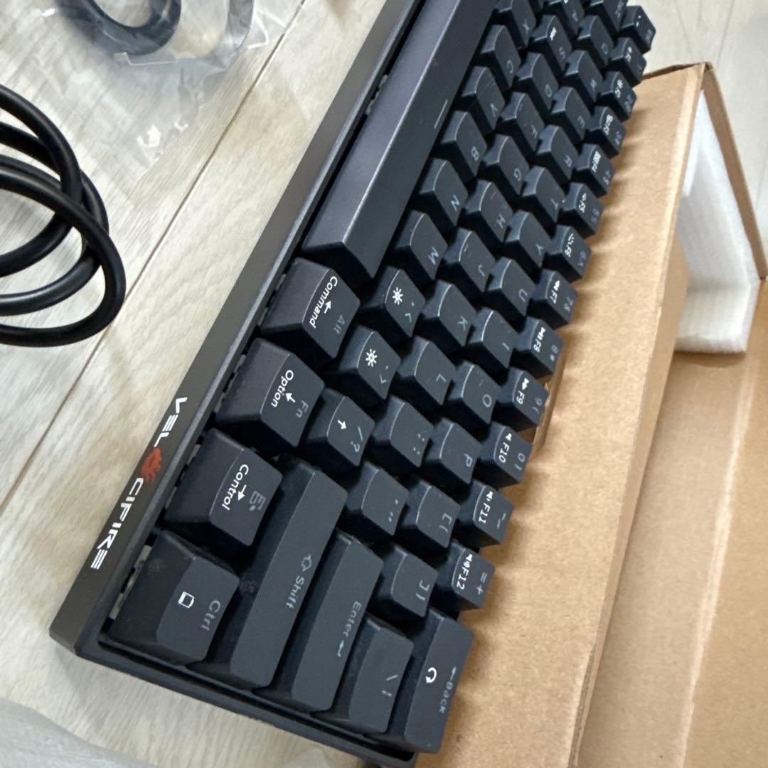 Velocifireメカニカルキーボード　本体　赤軸