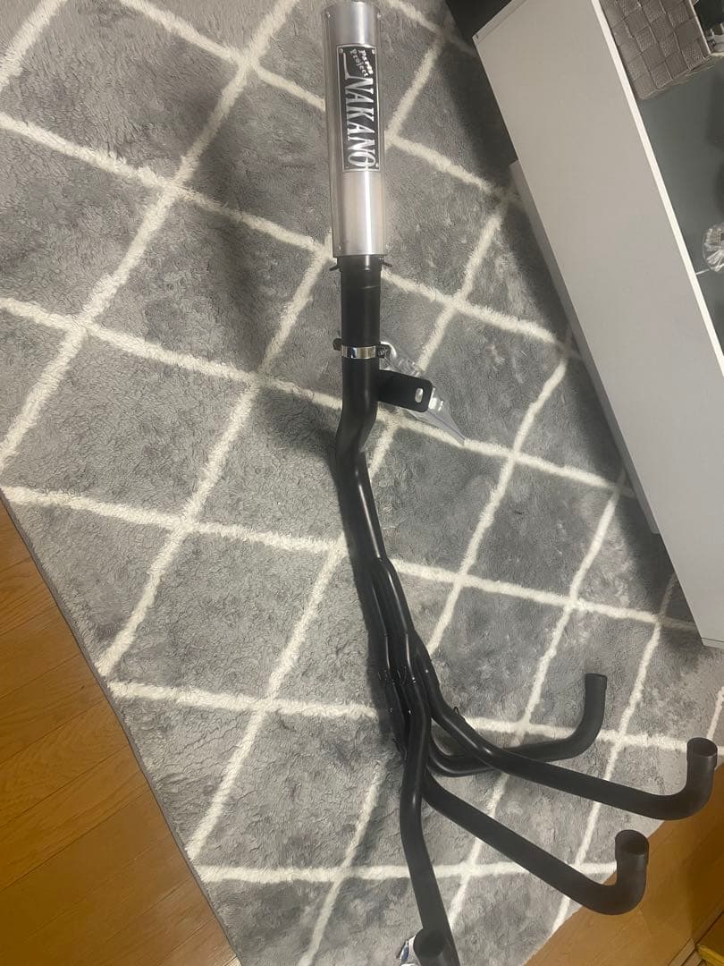 ゼファー400用ナカノガニマタになります。 要望があれば値下げします