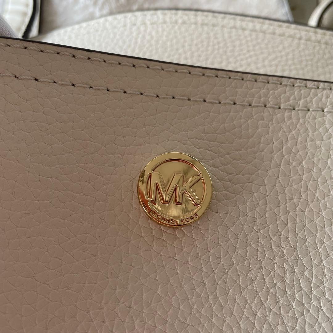 みっちゃん様‪☆MICHAEL KORS ホワイト トートバッグクラッチバッグ付