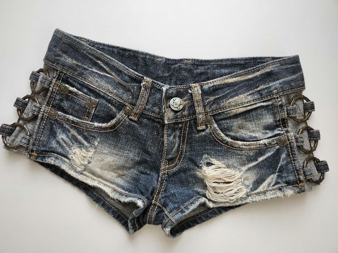 d.i.a ショートパンツ ラメ