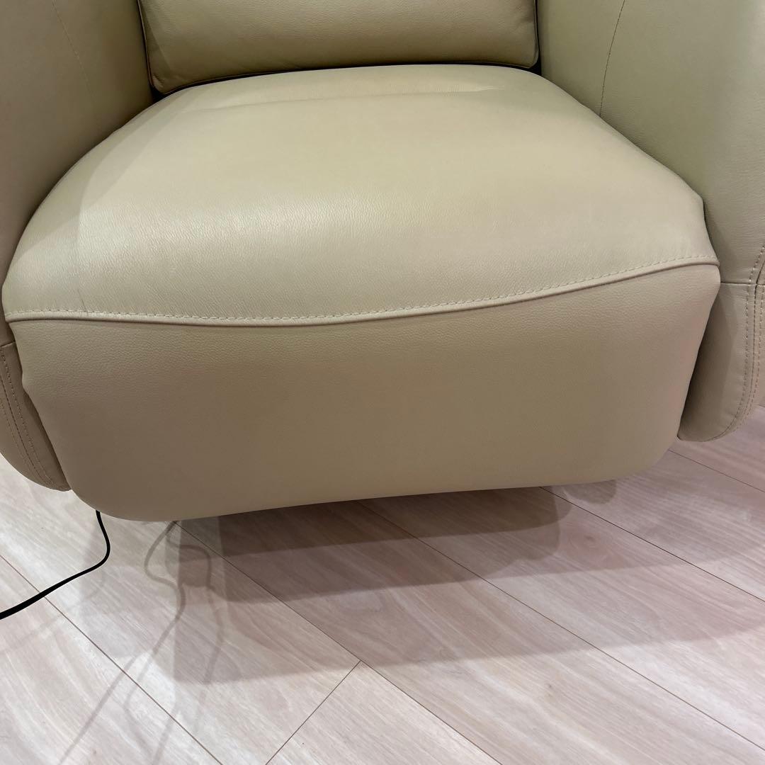 ニトリリクライニングソファ1人LE01