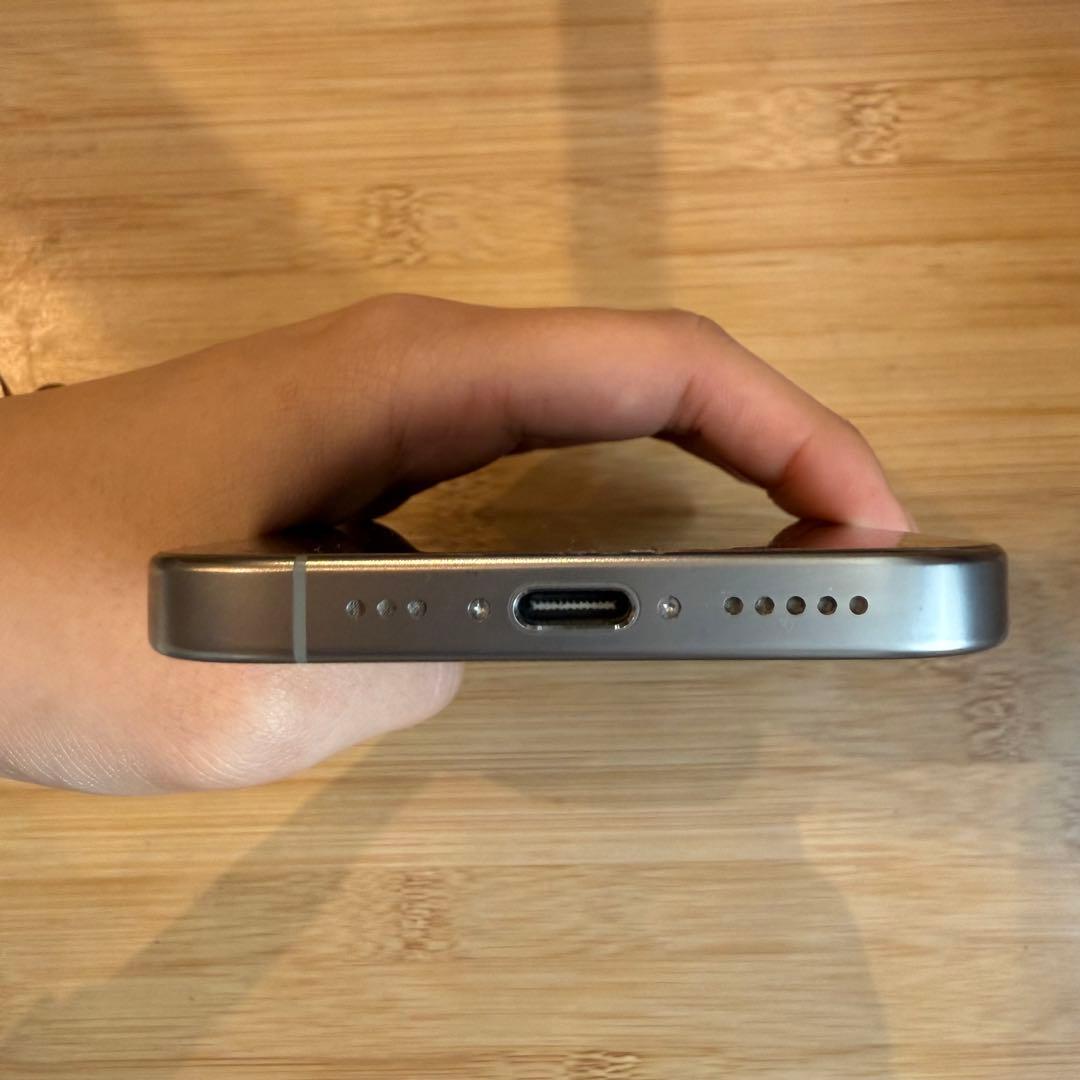 iPhone16pro128GB シルバー SIMフリー　ジャンク