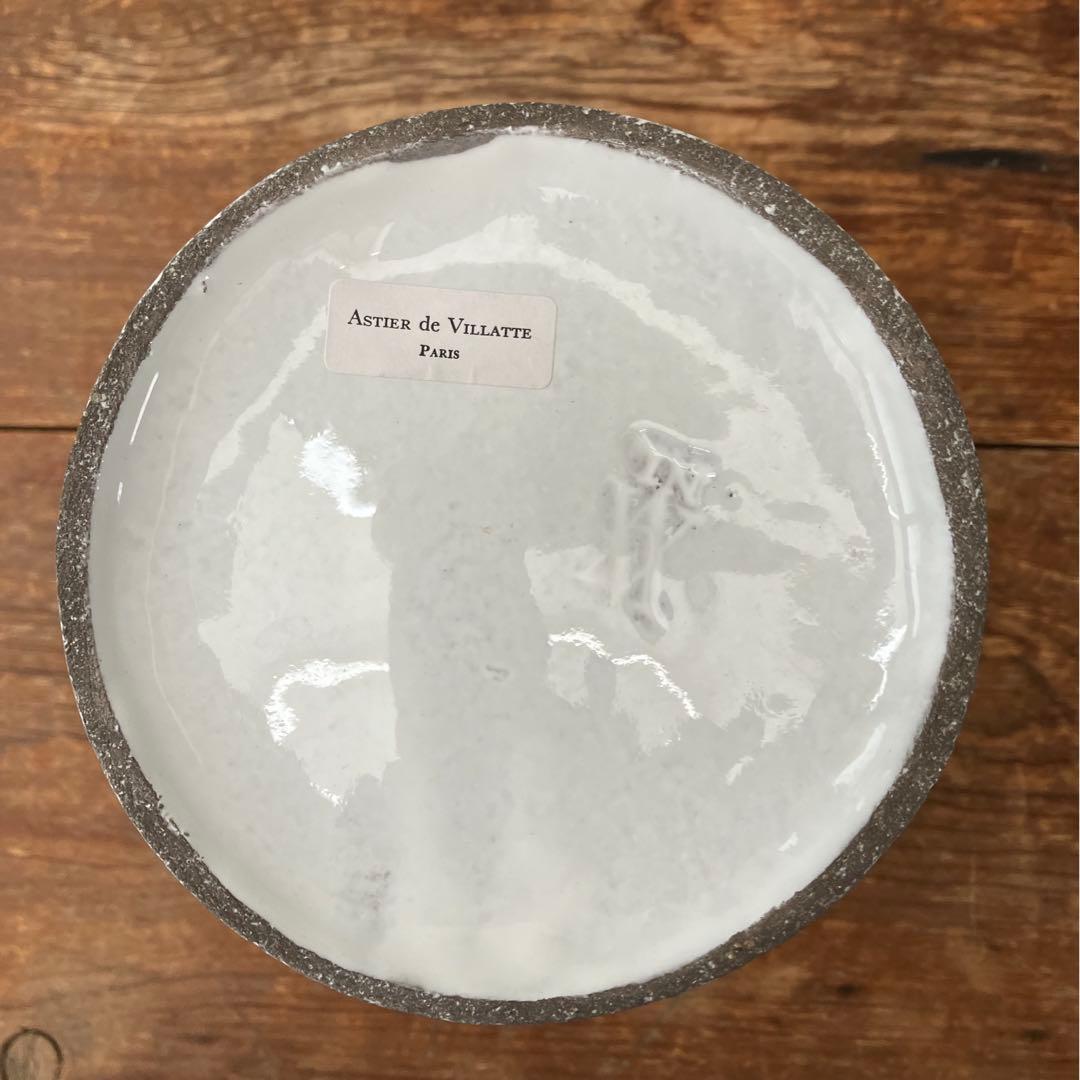 ララ　アスティエドヴィラット　ASTIER DE VILLATTE