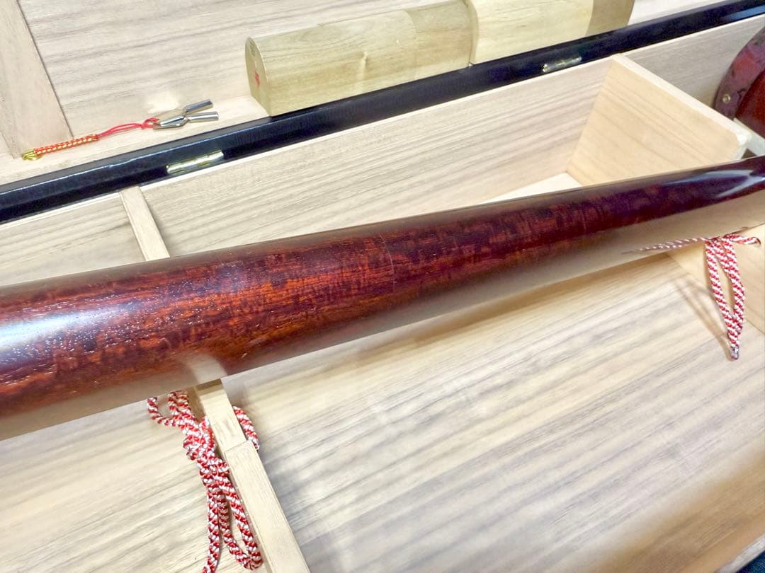 【新春丙午】極上 津軽三味線 金細 綾杉胴 超重量 虎縮杢 超美品 糸巻 太棹