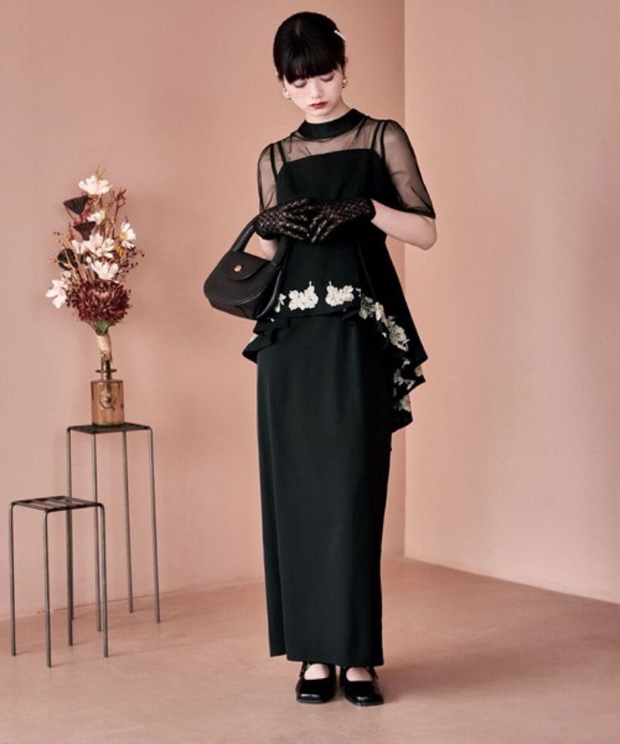 ＊美品＊etoll. 刺繍ペプラムビスチェ＆Iラインドレスセットアップ