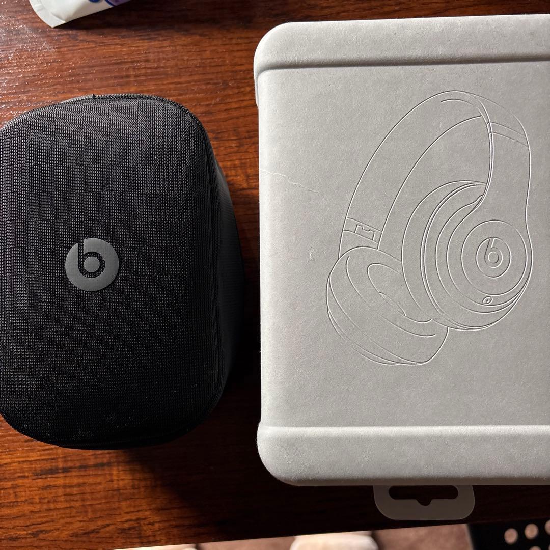 beats studio Pro ディープブラウン