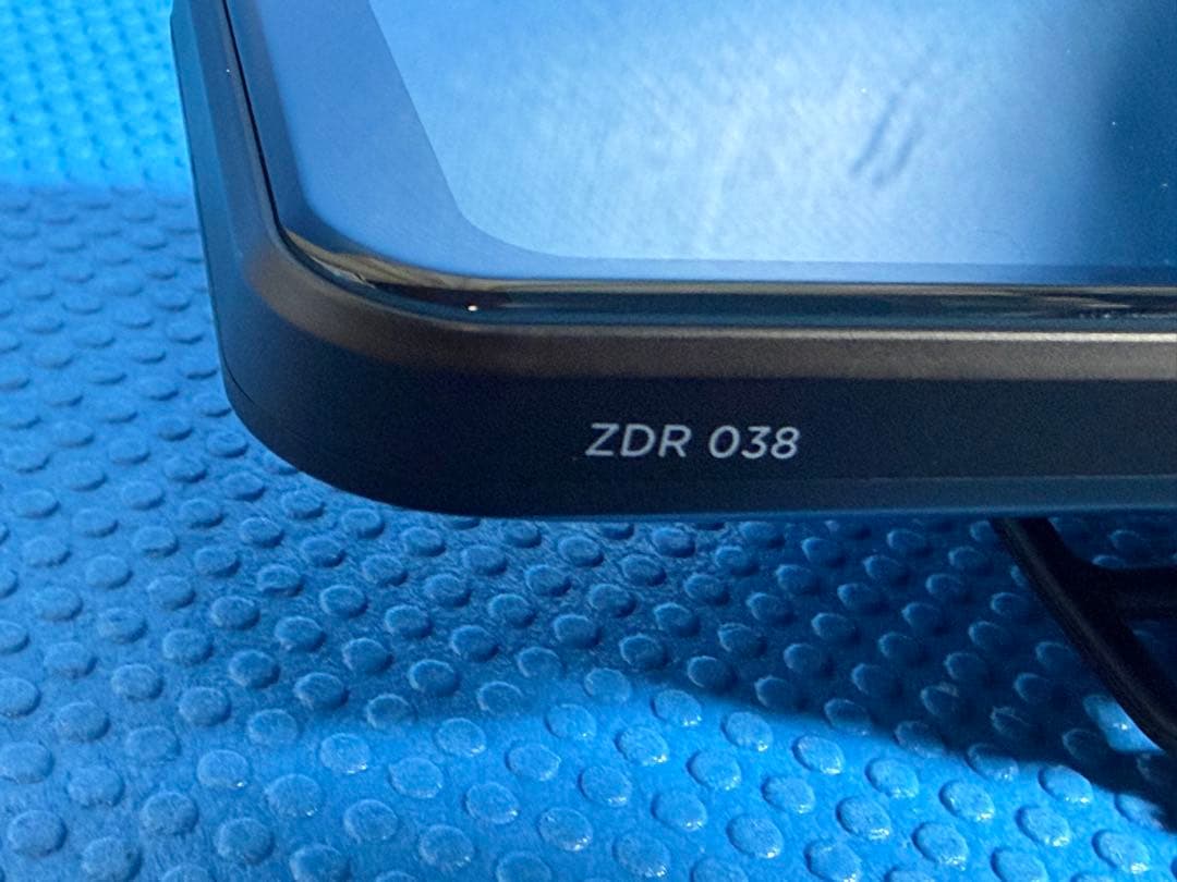 ドライブレコーダー ZDR 038 ルームミラー型 1カメラ付き。