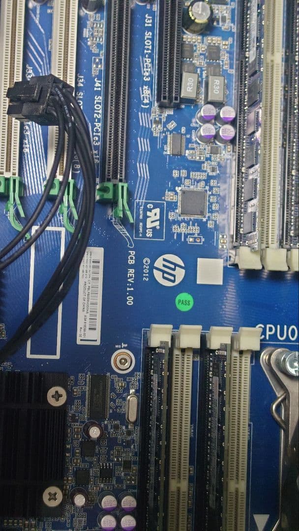 HP Z820 ワークステーションSSD480GB OS付き