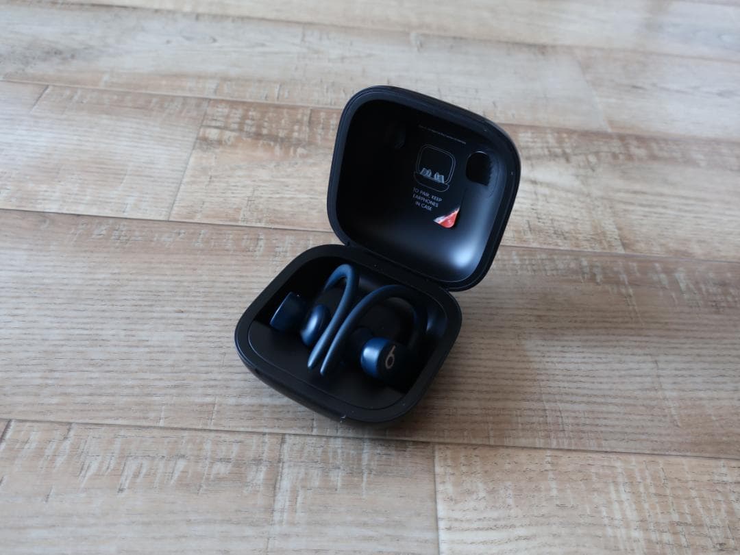 ★人気 美品 beats パワービーツプロ 高音質ワイヤレスイヤホン ネイビー