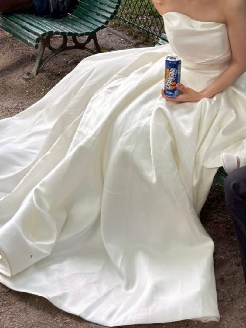 ミカド風サテンドレス　ドレスプロダクション