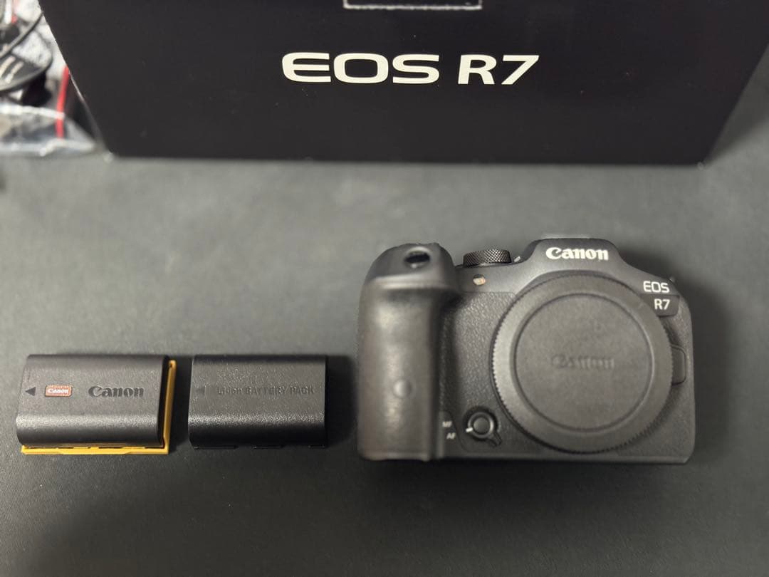 き*き様 Canon EOS R7 ミラーレス一眼カメラ