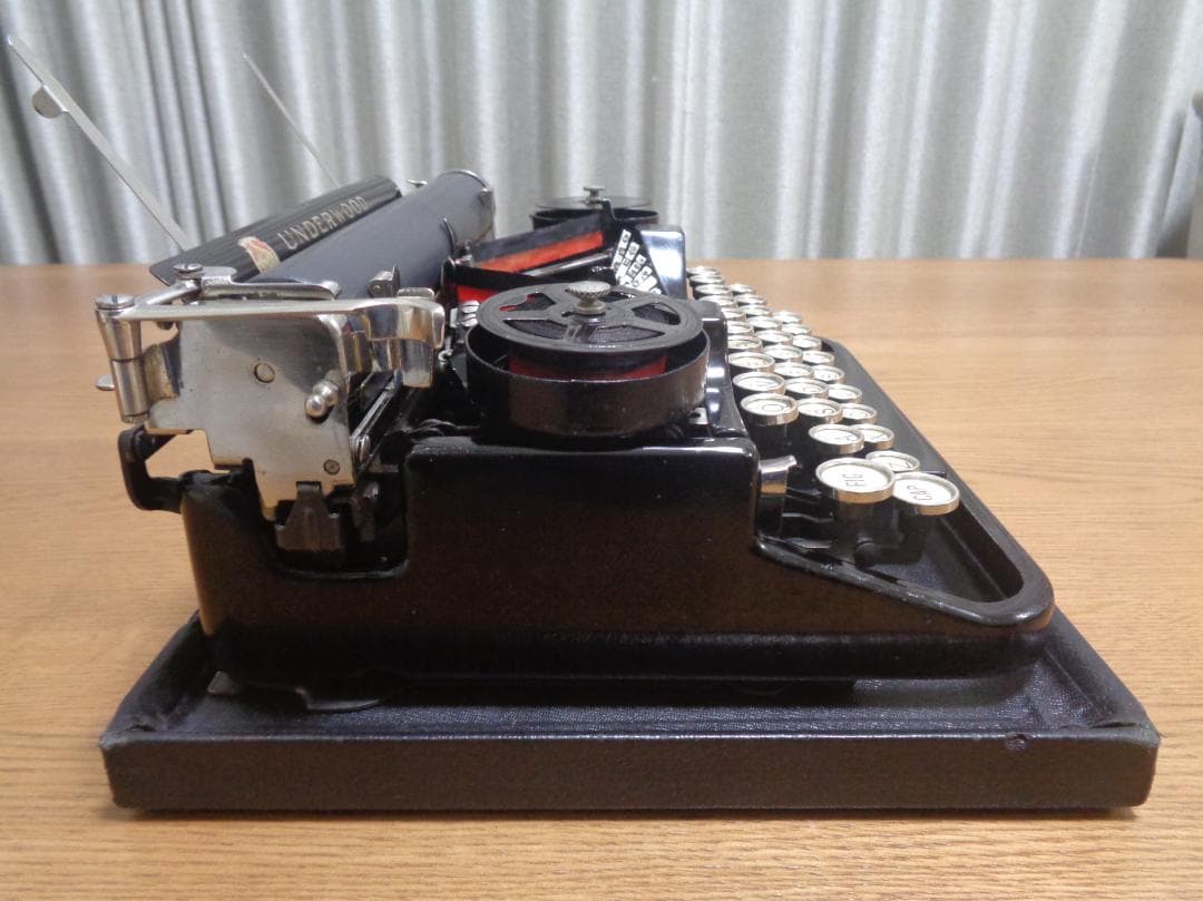 専用　実働品　UNDERWOOD PORTABLE 3BANK タイプライター