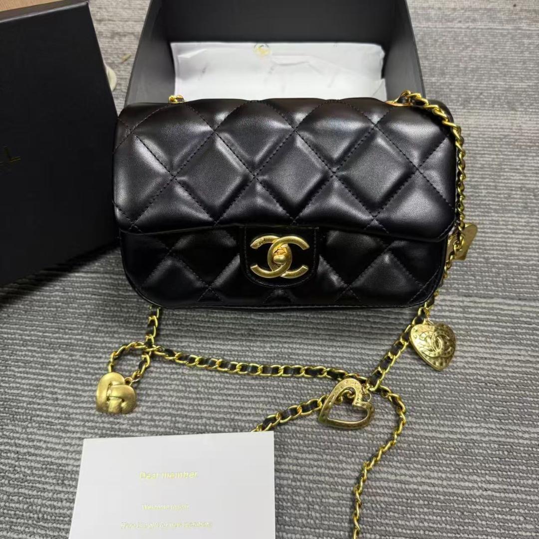 ノベルティ ゴールド金具 ハートチェーン ショルダーバッグ 黒