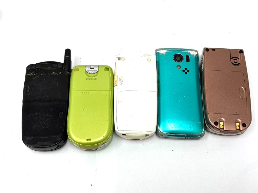 W 携帯電話 ガラケーまとめ 約31台 携帯部品取り 約3kg 平成 ジャンク