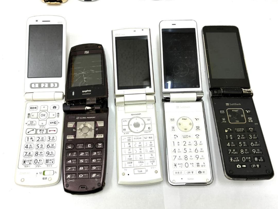 W 携帯電話 ガラケーまとめ 約31台 携帯部品取り 約3kg 平成 ジャンク