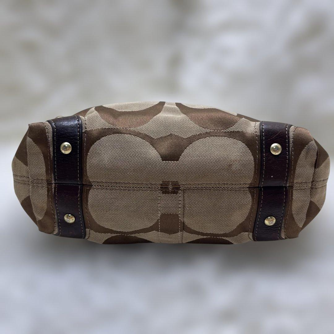 美品 COACH コーチ シグネチャー ターンロック ブラウン10619