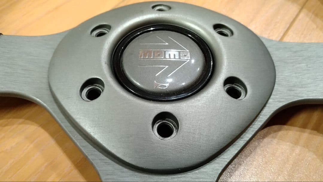 MOMO 3スポーク ステアリング