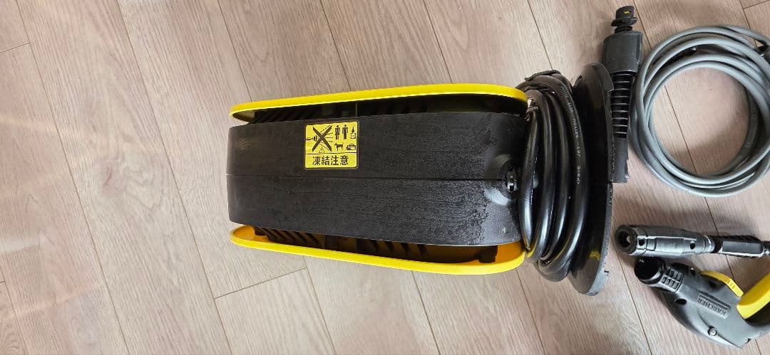 ま*ゆ様 ◎【美品】ケルヒャー 高圧洗浄機 KMINI