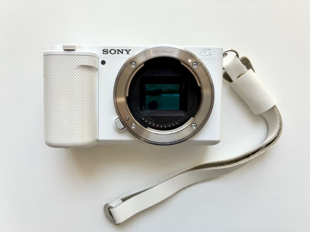 SONY α ミラーレスカメラ ZV-E10ホワイトと16-50mmレンズset