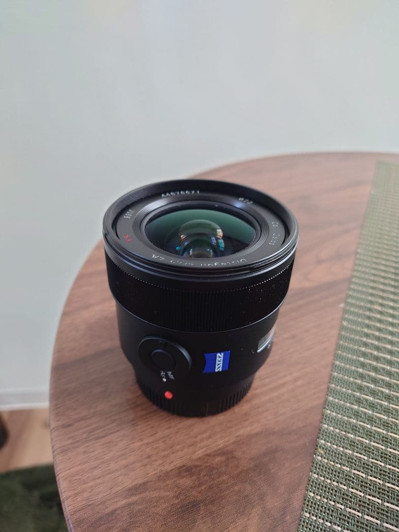 SONY　Distagon T* (Distagon T*24mm F2