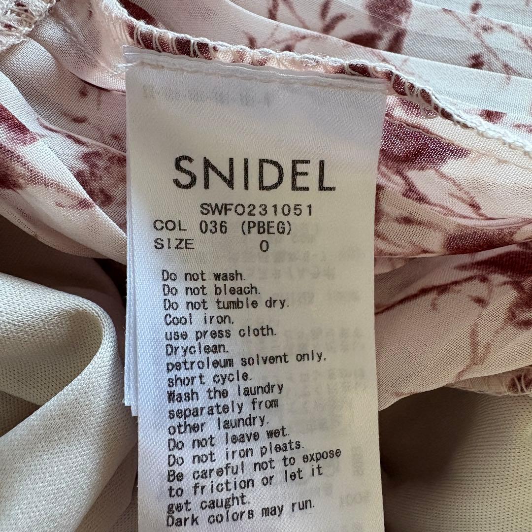 【美品】SNIDEL Sustainableフリルプリントワンピース