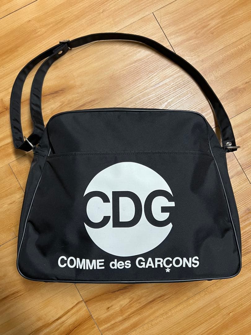 COMME des GARÇONS ショルダーバッグ　黒　CDG