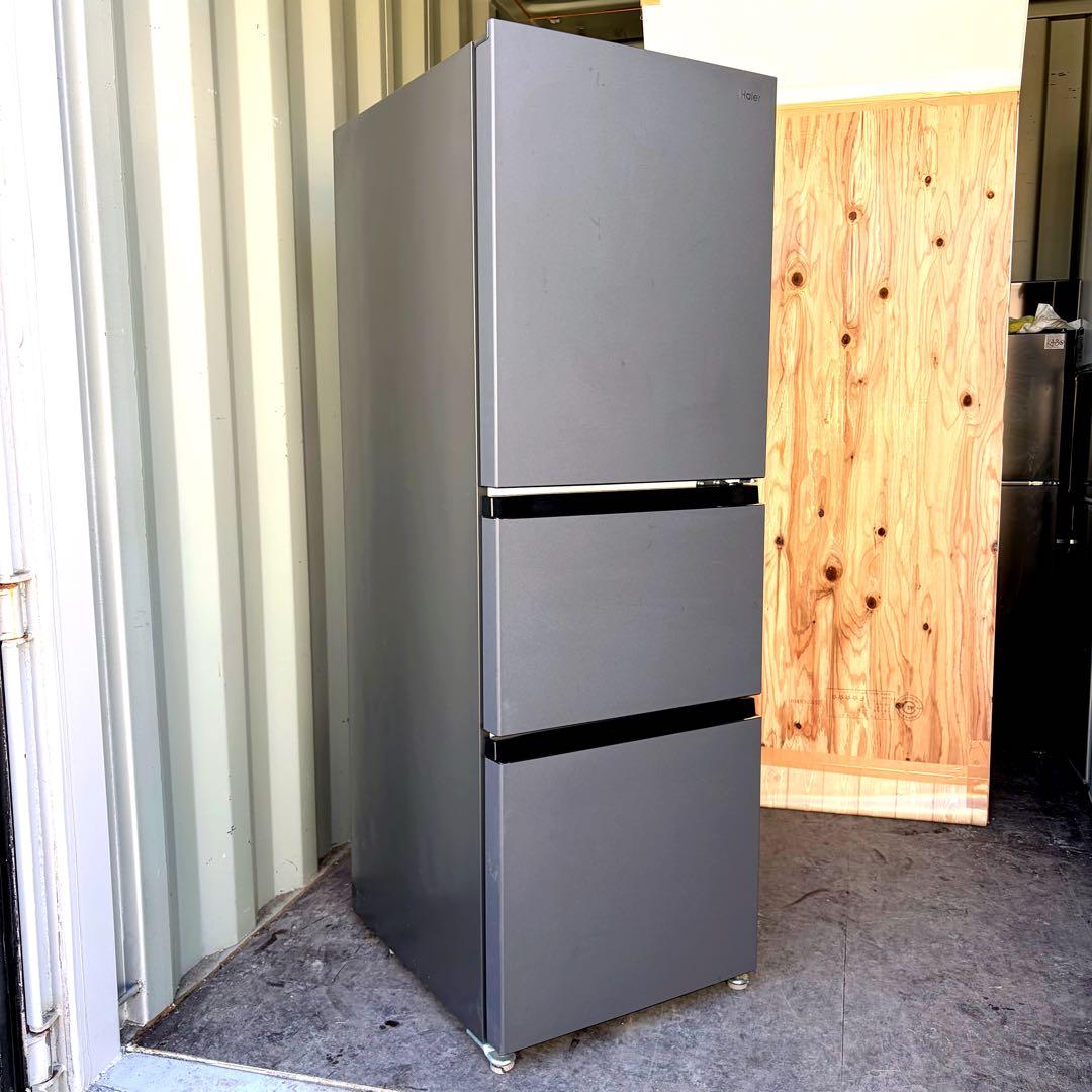 運搬取付無料！チャコールブラック純正Haierおしゃれスリム冷蔵庫！完動超美品！
