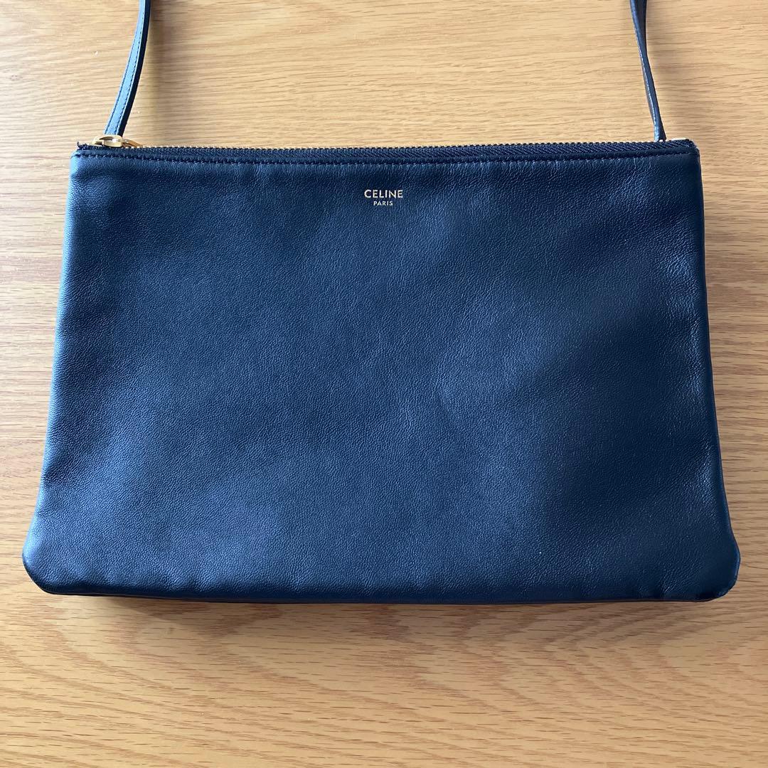 CELINE トリオ　ラージ　ブラック　レザー ショルダーバッグ