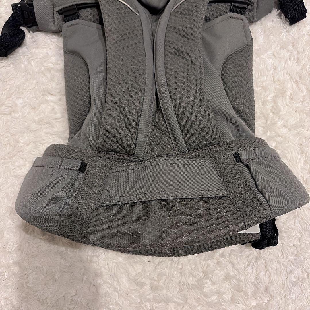エルゴベビー 美品✨オムニブリーズ　抱っこ紐 グラファイトグレー　メッシュ新生児