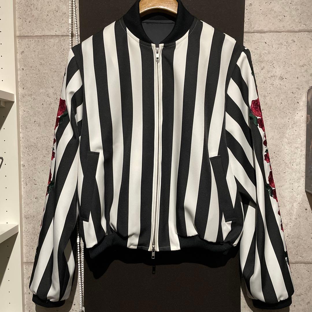 ストライプ柄 花柄刺繍 ボンバージャケット KREVA