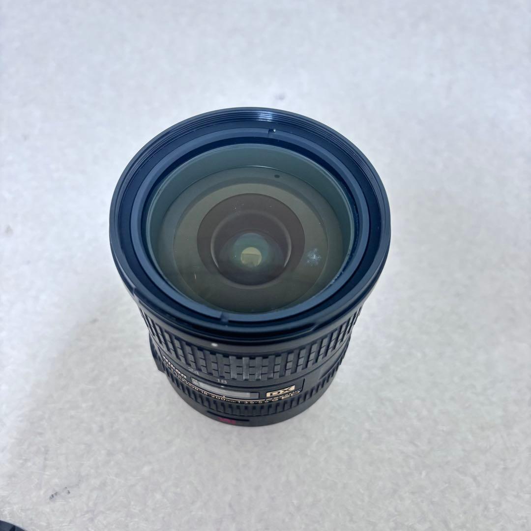 ■ ニコン D300 Nikkor 18-200 1:3.5-5.6 G ED
