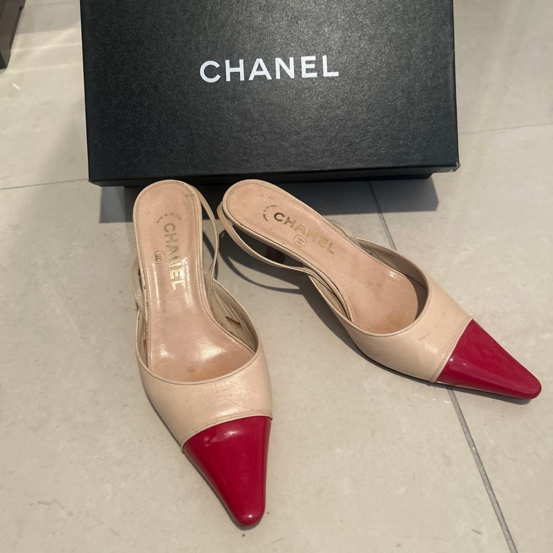 シャネルバックベルトシューズ