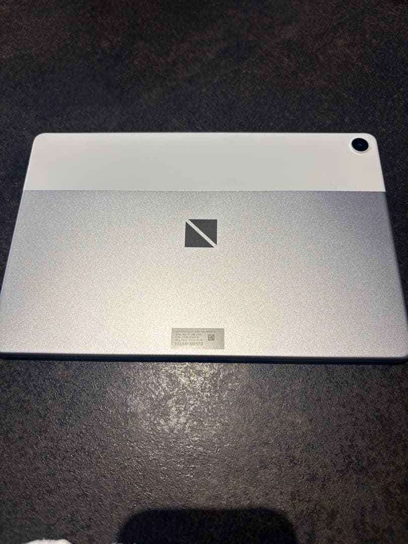 NEC LAVIE Tab T10 本体 プラチナムグレー