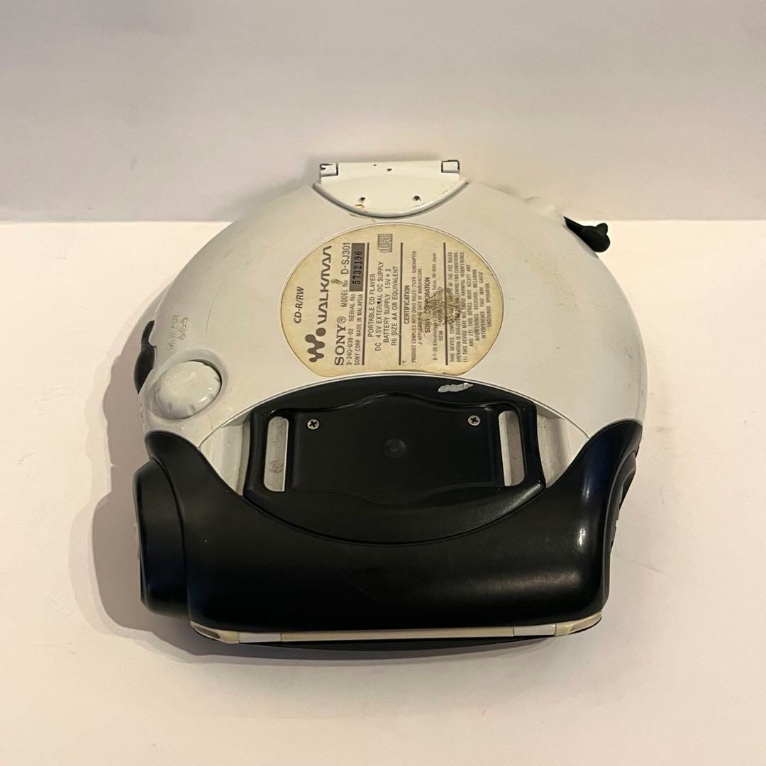 SONY SPORTS model CD WALKMAN 【ジャンク品】