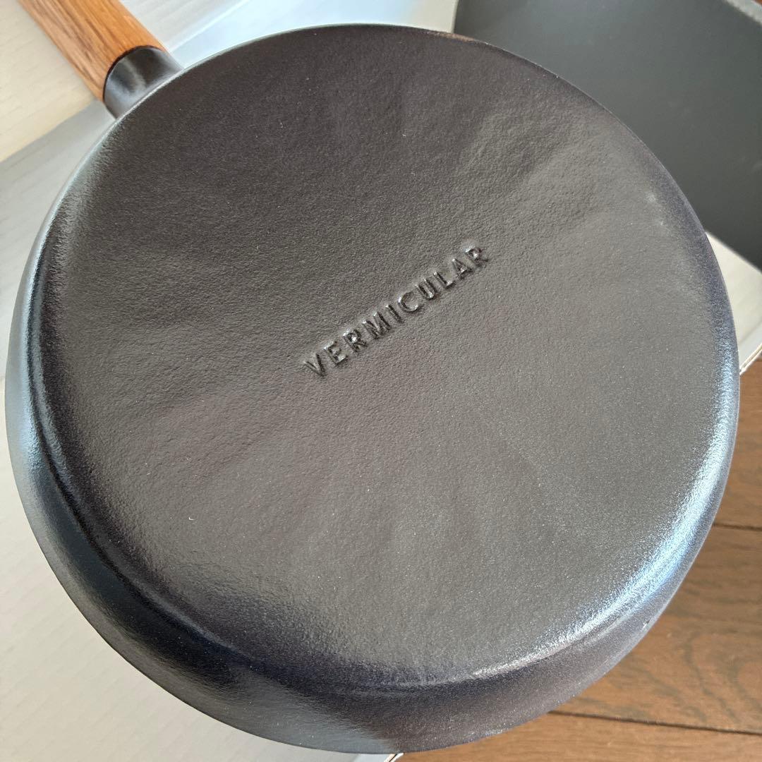 バーミキュラ　フライパン20cm オーク【新品・未使用】