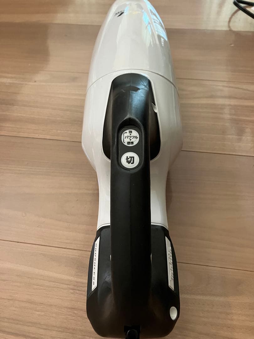 マキタ　コードレス掃除機　CL281FDZW