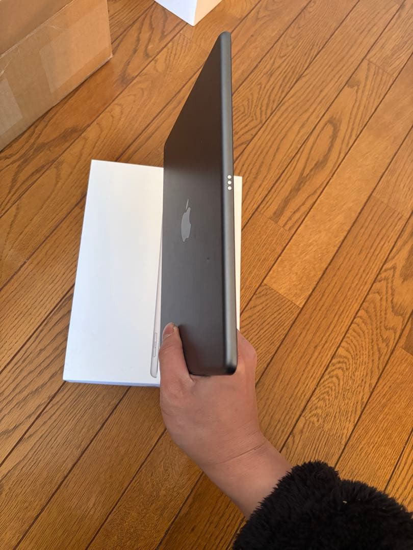 Apple ipad 第8世代 32GB バテッリー容量87%