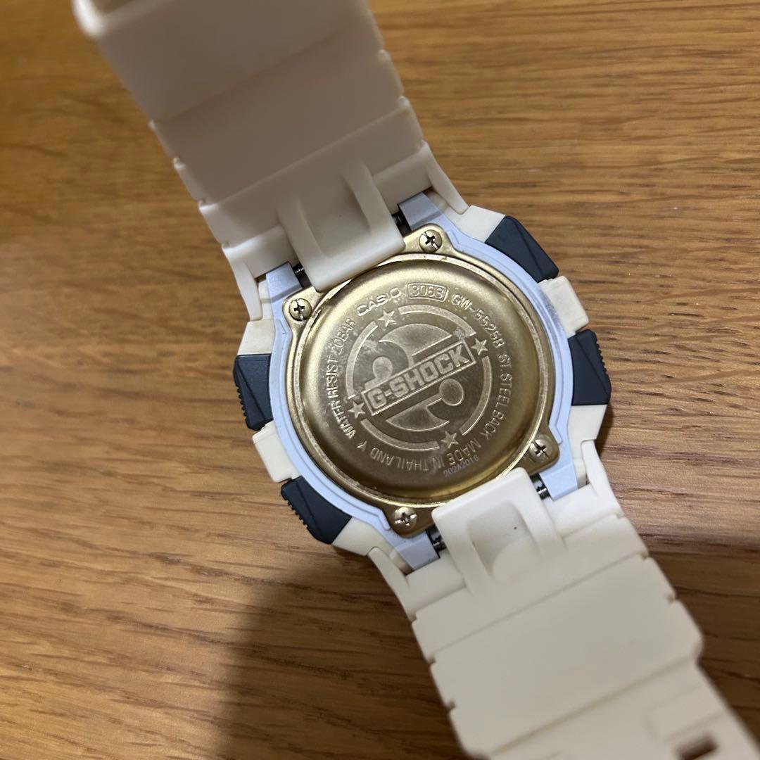 カシオ G-SHOCK ライジングホワイト 25周年記念モデル