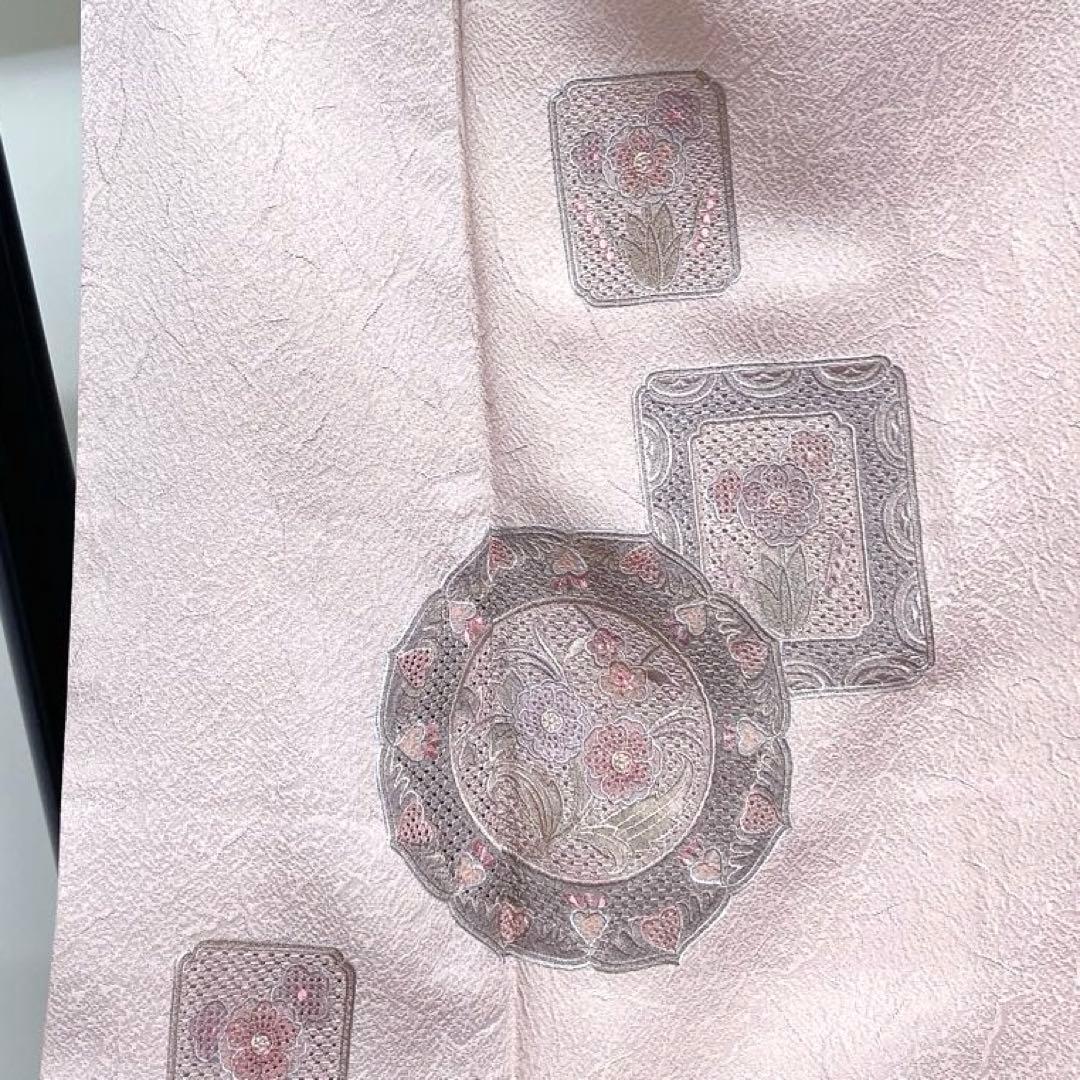 付け下げ　スワトウ刺繍　華紋　鏡裏文様　色紙　花模様　紋無し　着物　043k d