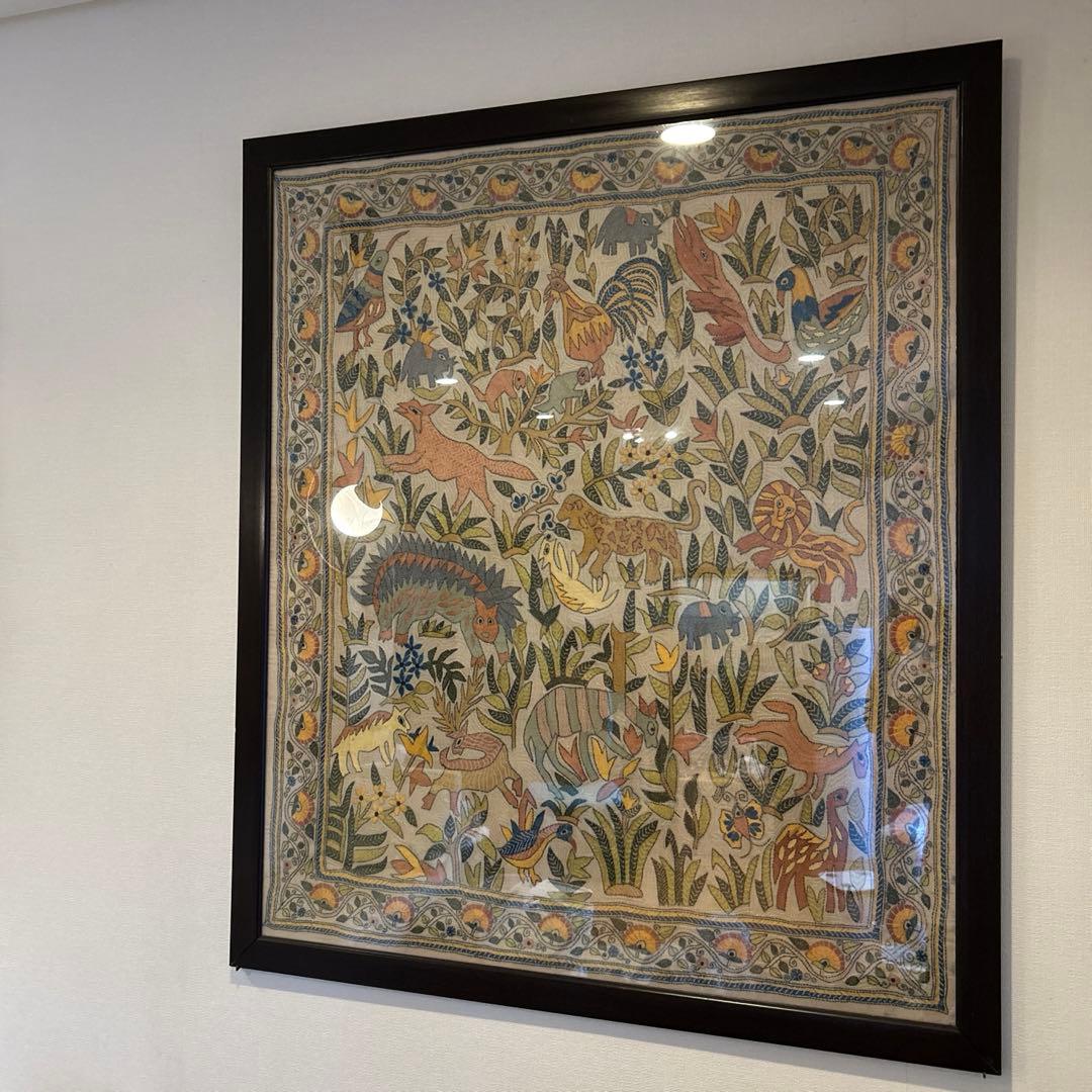 5月末まで 大きな額装 インドの伝統的なハンドメイド総刺繍アート 花と動物