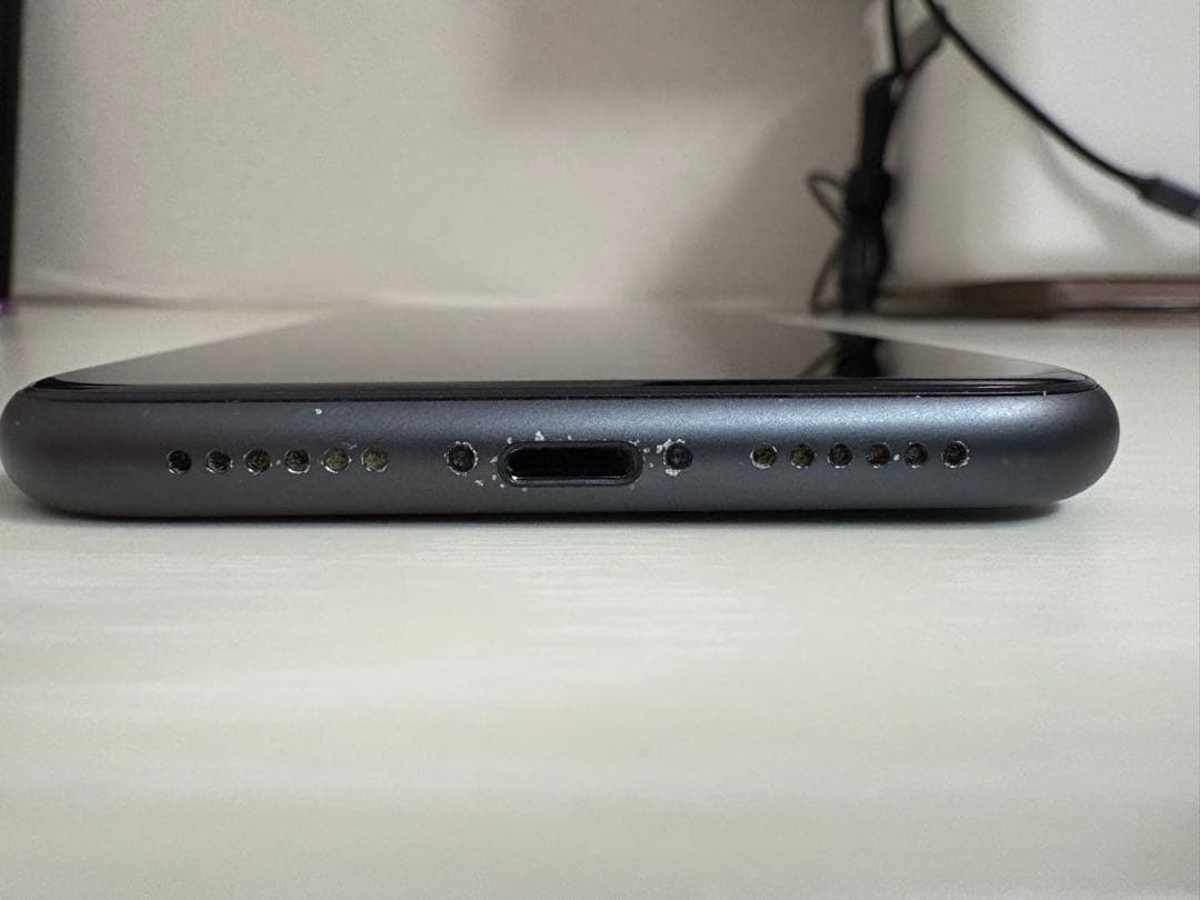 動作確認済み Apple iPhone11 ブラック 128GB 箱・付属品付き